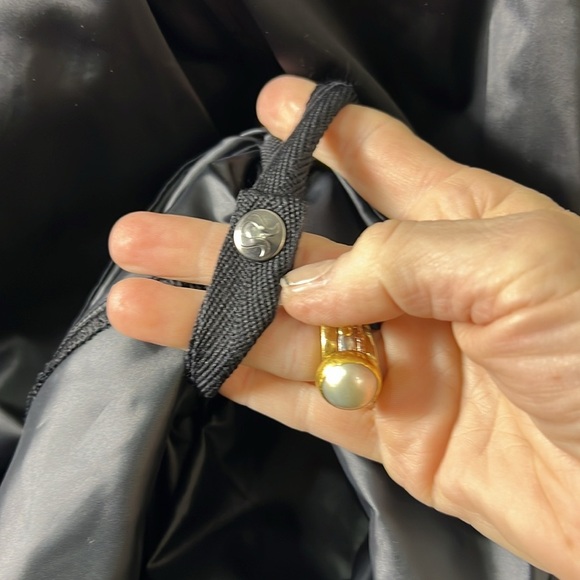 Lululemon Black Waterproof Poncho Cape in Size M/L - Picture 12 of 16